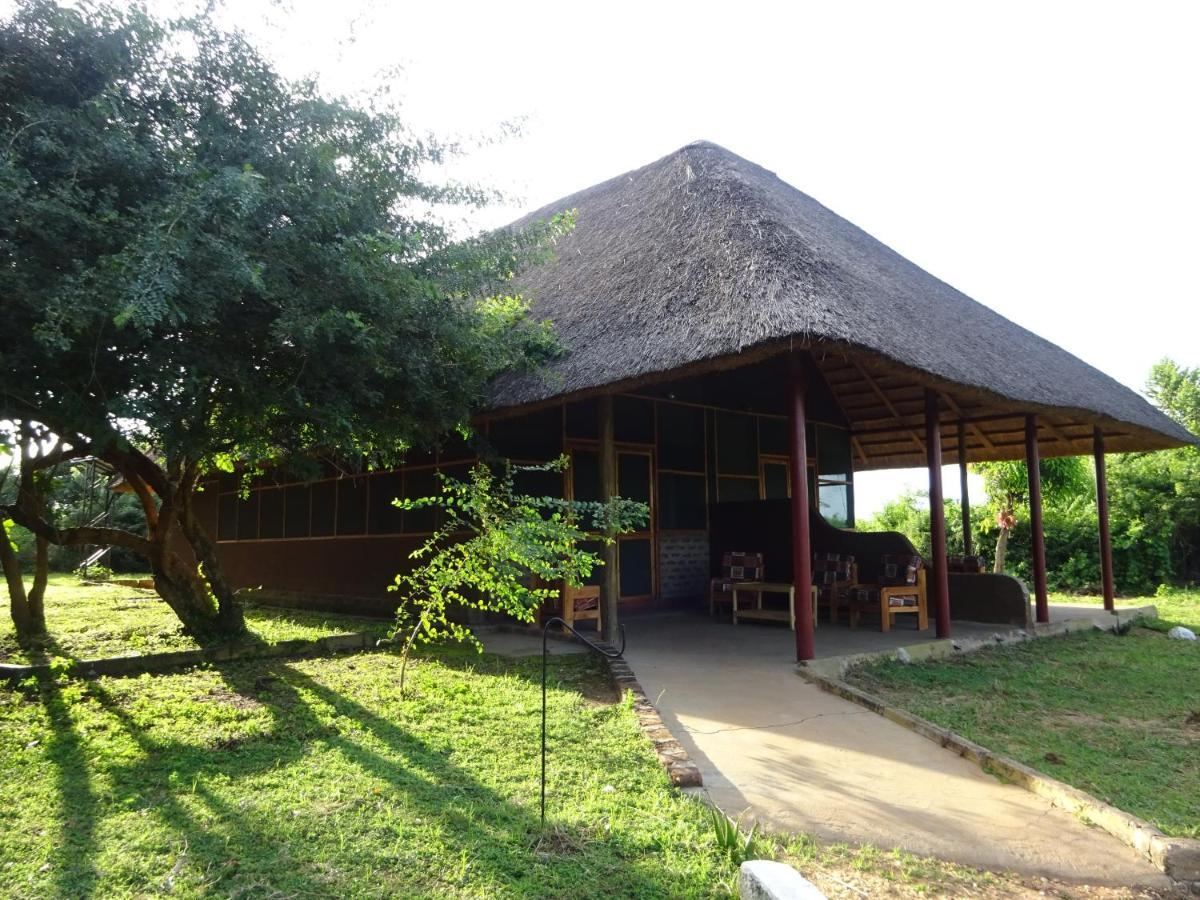 Red Chilli Rest Camp Hotel Paraa Exterior photo
